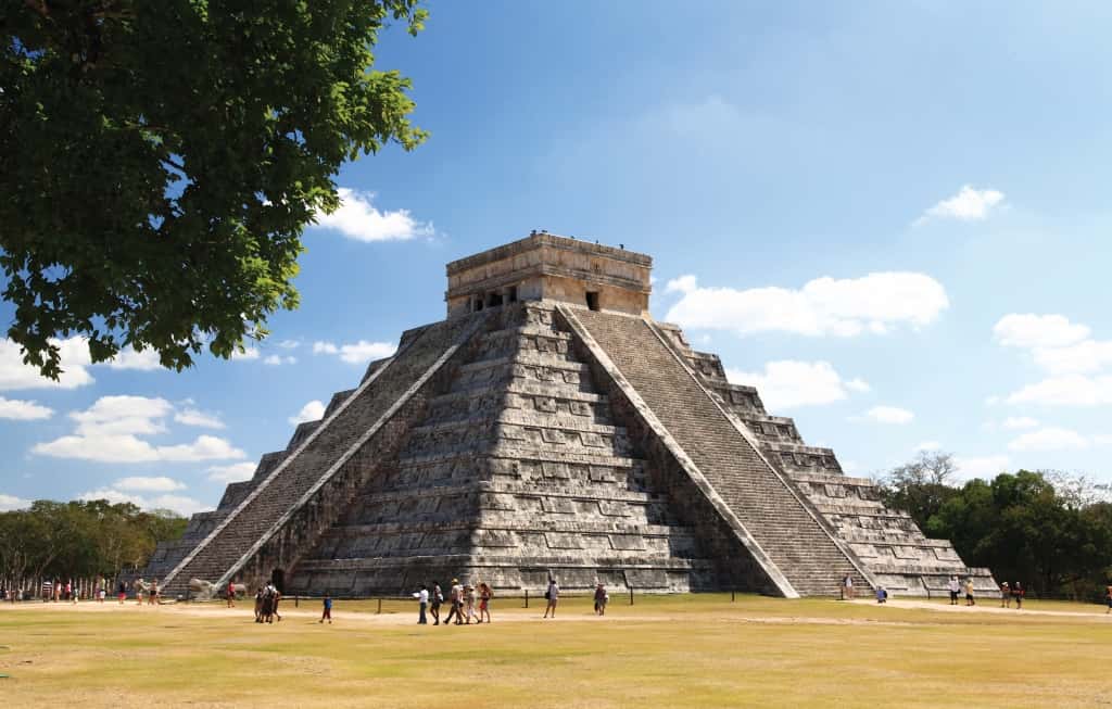 The 7 Wonders - Chichen Itza - Explore